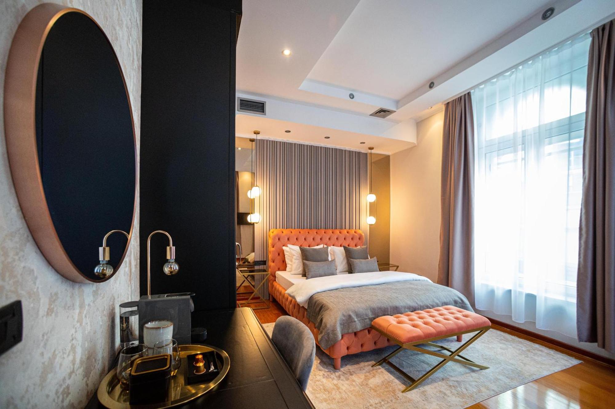 Natali Luxury Suites Belgrade Room photo